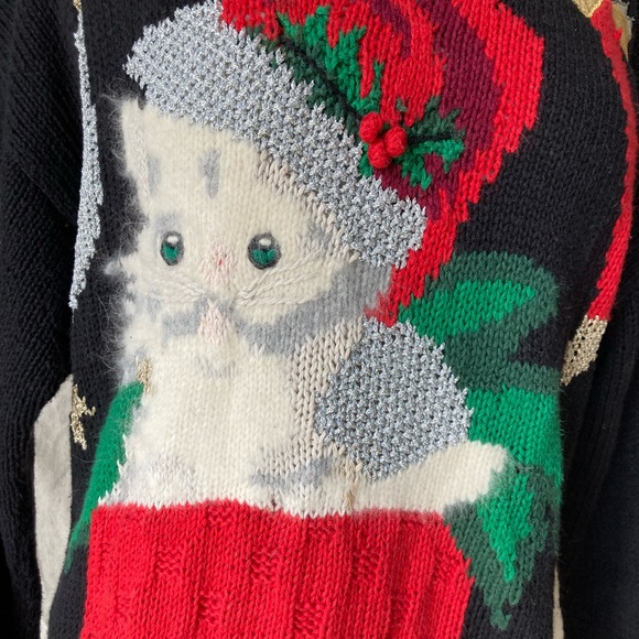 Festive Black Sweater with Cat and Santa Hat Design - Picture 2 of 4
